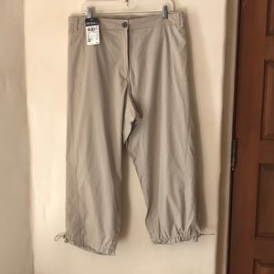 Light weight tan crop pants with cute stitching